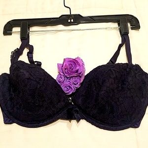 🥀Never worn, Sexy navy lace bra